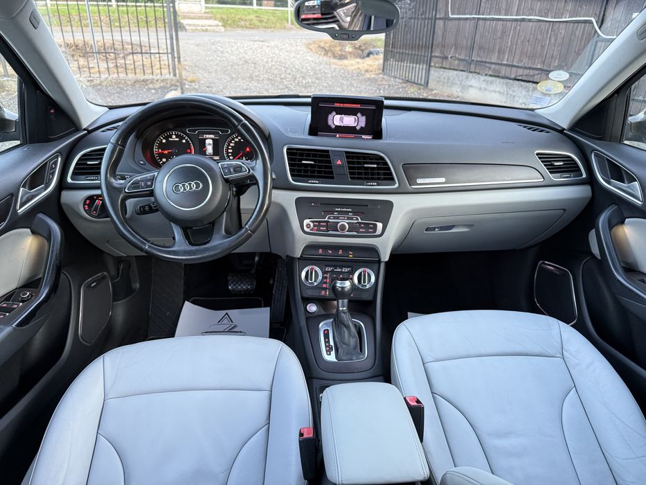 Posibilitate Rate Audi Q3 Panoramic, Line Assist, Garantie 12 36