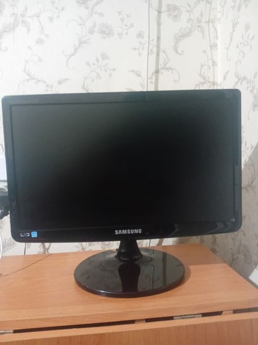 Продам монитор классный