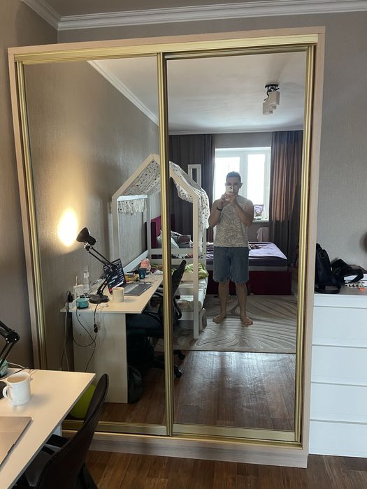 Продам шкаф купе в хорошем состоянии