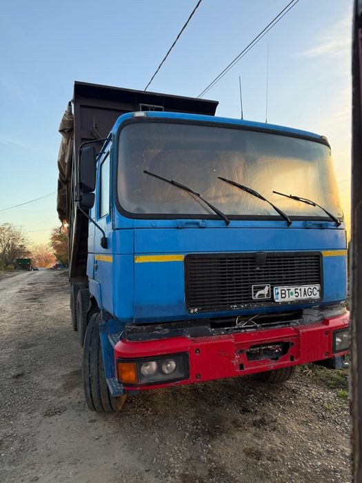 Vând basculanta cu 3 axe și camion MAN basculabil