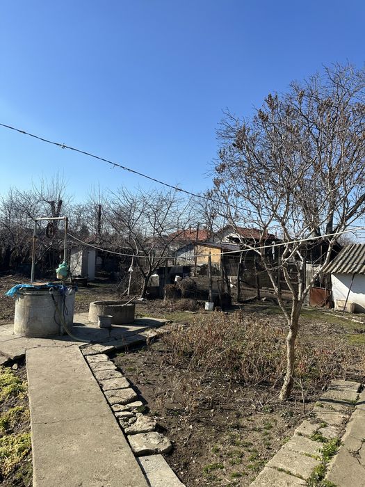 Vand casa cu teren 1500 mp in Motatei
