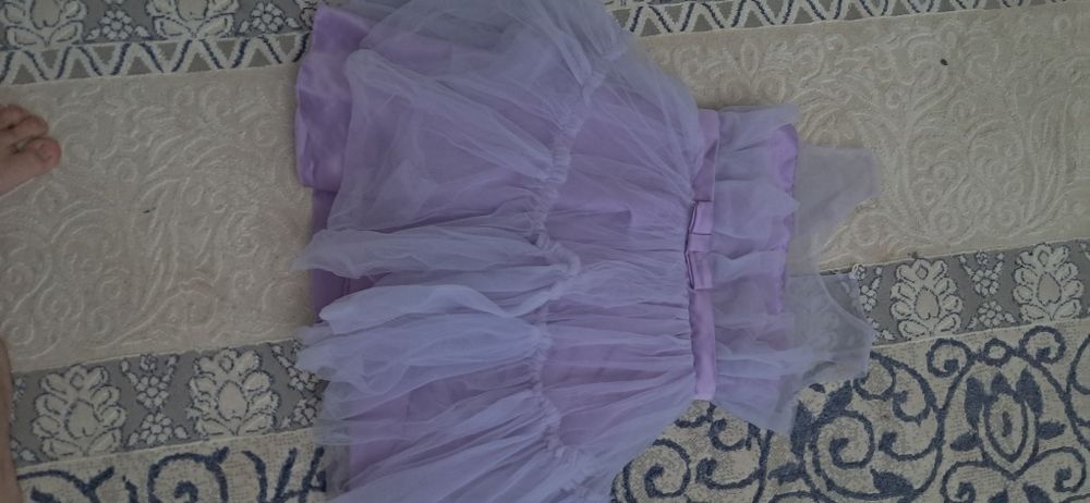 Көйлектер сатылады