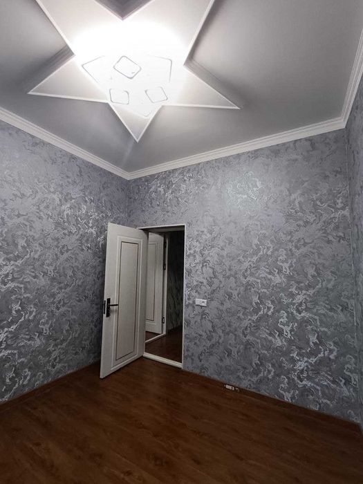 Продаю Котеж.4 ком.Общ 130м2.Яшнабад рн.ул.Ховосская.Ц-98000