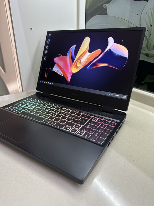 Acer Nitro геймърски лаптоп