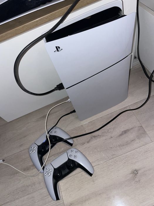 Vand ps5 in stare perfecta