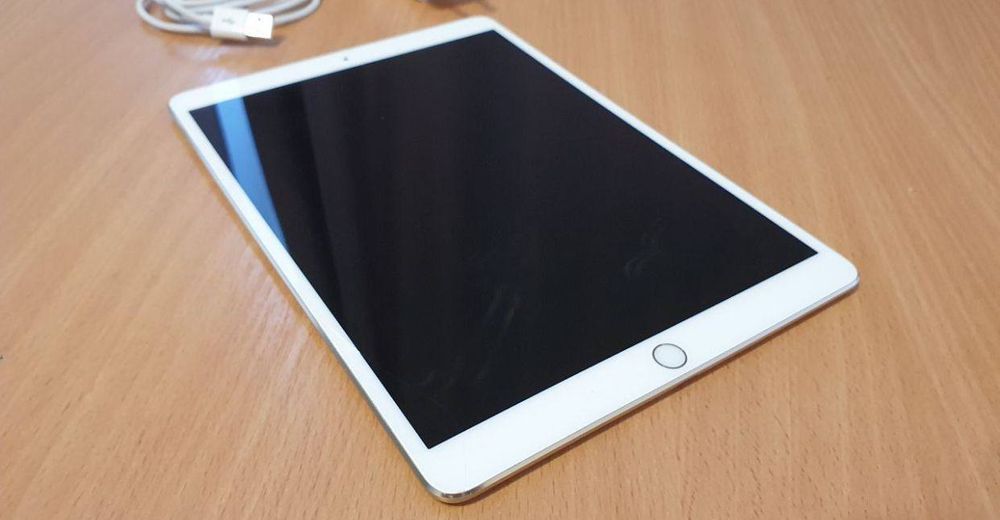 Ipad 10.5 srochna