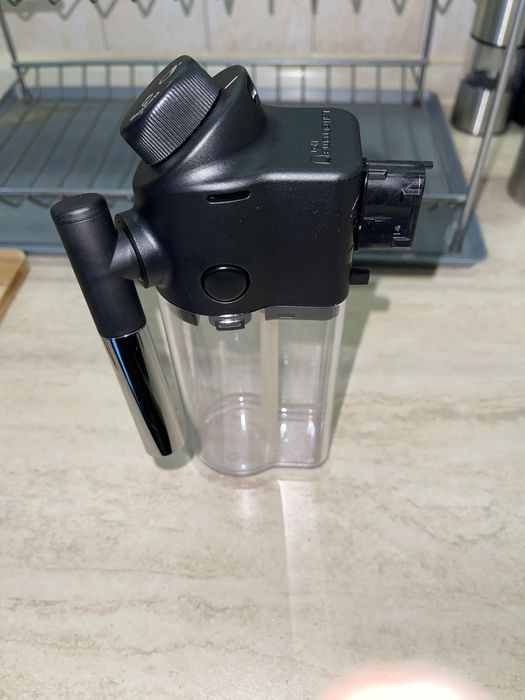 Кафеавтомат Delonghi Magnifica Evo