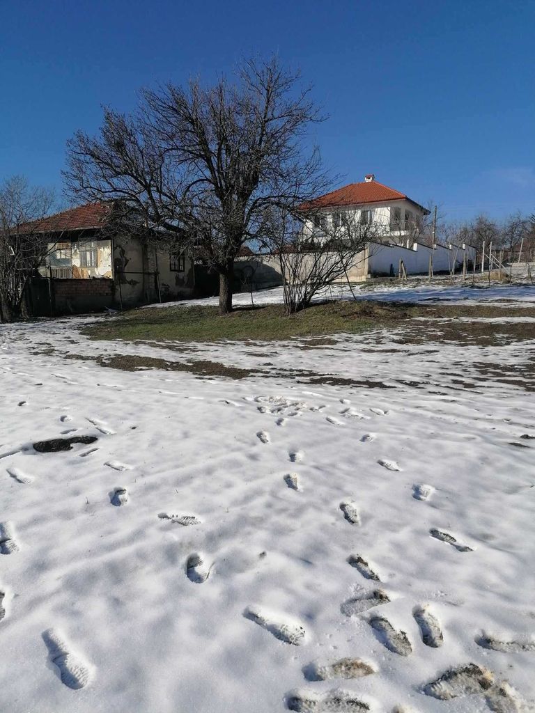 Продава се Парцел в с. Беляковец, Област Велико Търново - 905 кв.м за 55 €/кв.м - Снимка #1
