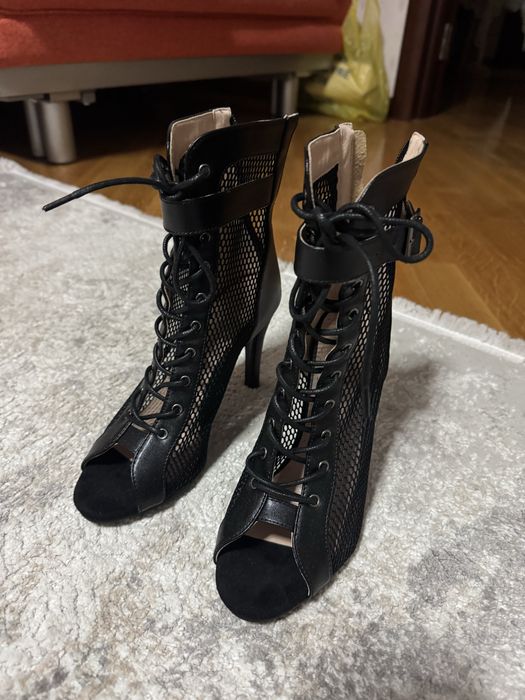 Продам туфли для  танцев high heels