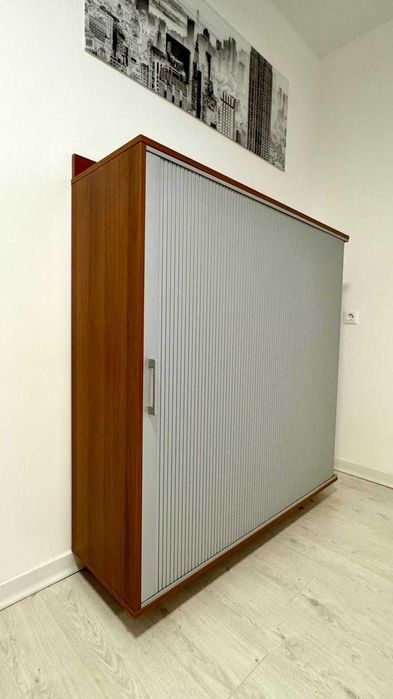 Dulap birou cu usa tip rulou