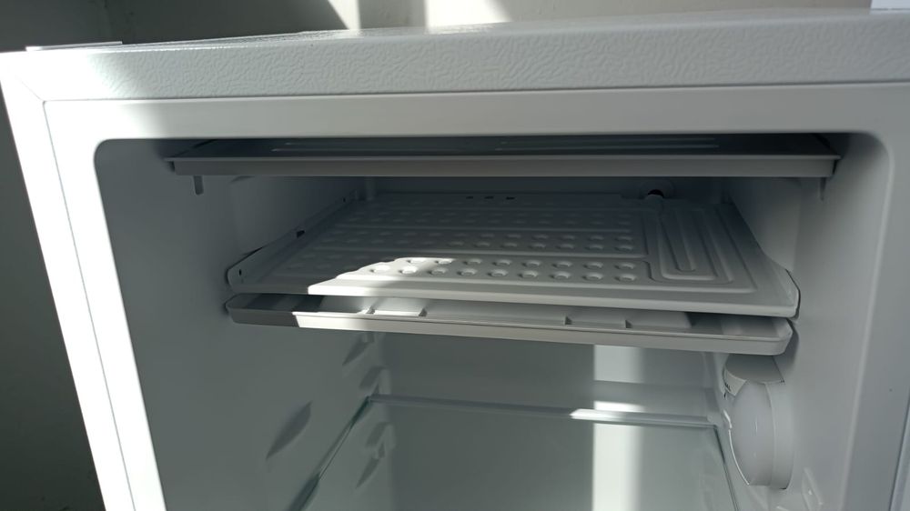 Vând frigider vortex