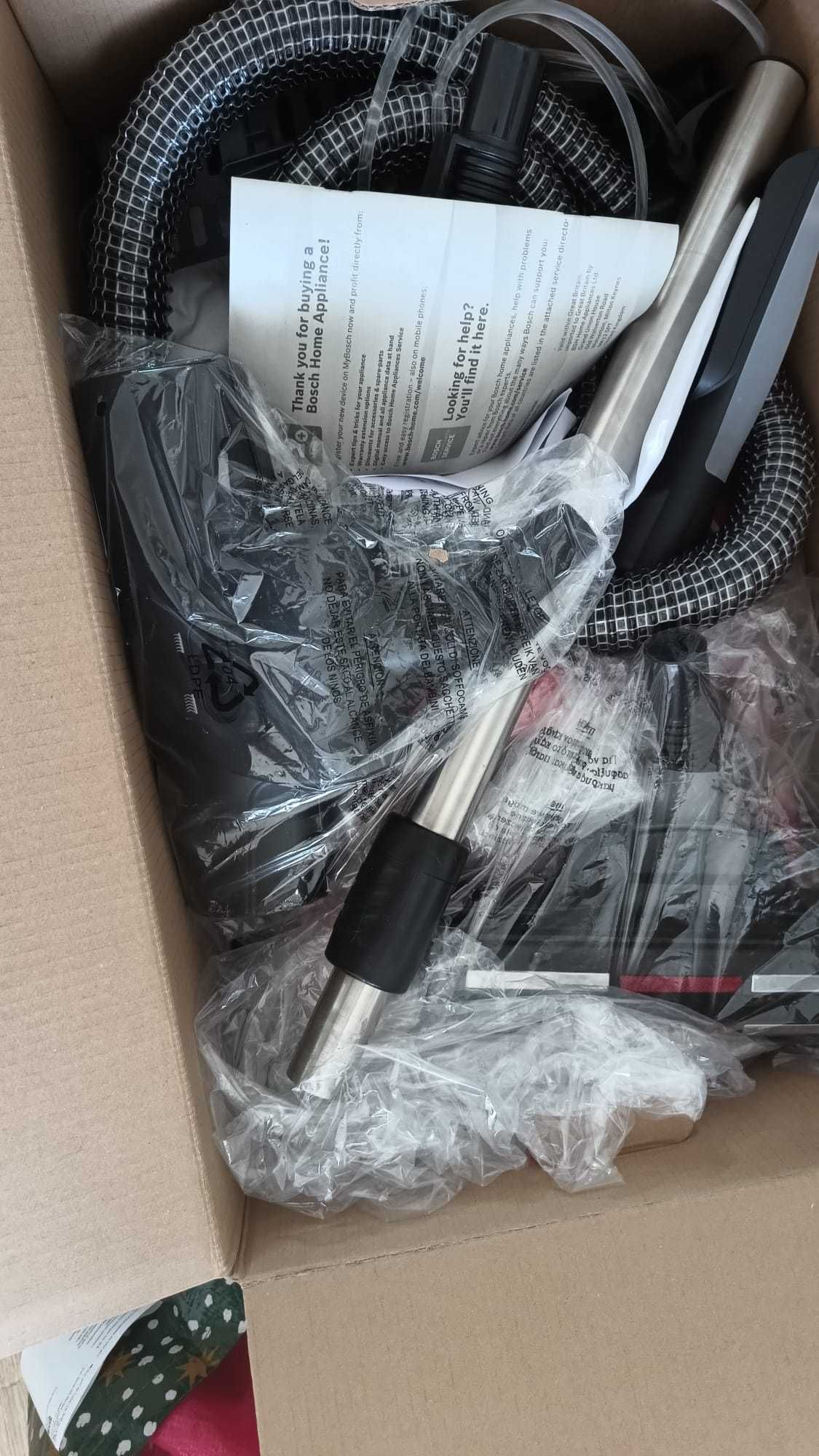 Aspirator cu spalare saltele _Bosch