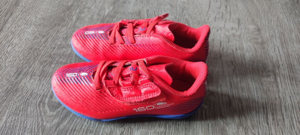 Бутонки за футбол