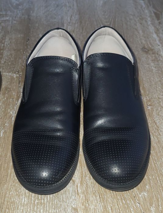 Продам детские обуви разные недорого