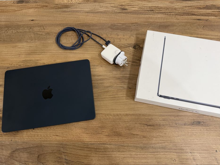 MacBook Air M2 - 24gb/512gb