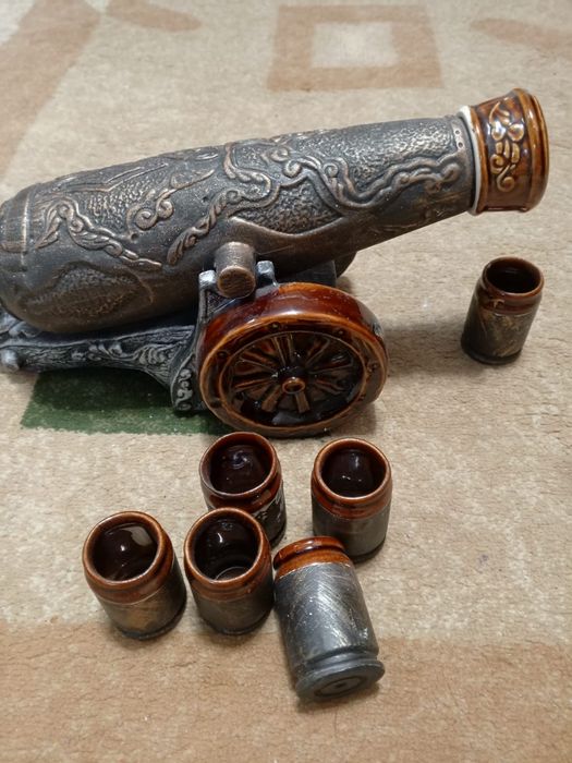 Стаканы с графином