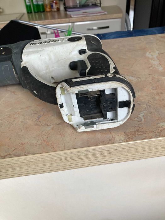 Акумулаторни перфоратори DeWalt и  Makita 18v