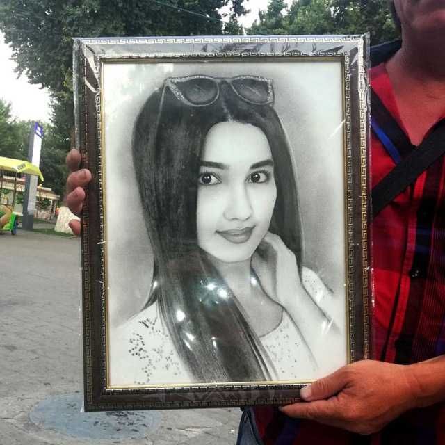 8-martga portret chizib beraman sovg'aga zakaz qilish mumkin