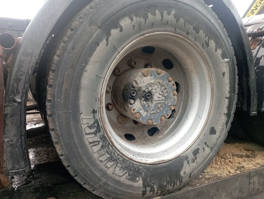 Диски с резиной МАЗ