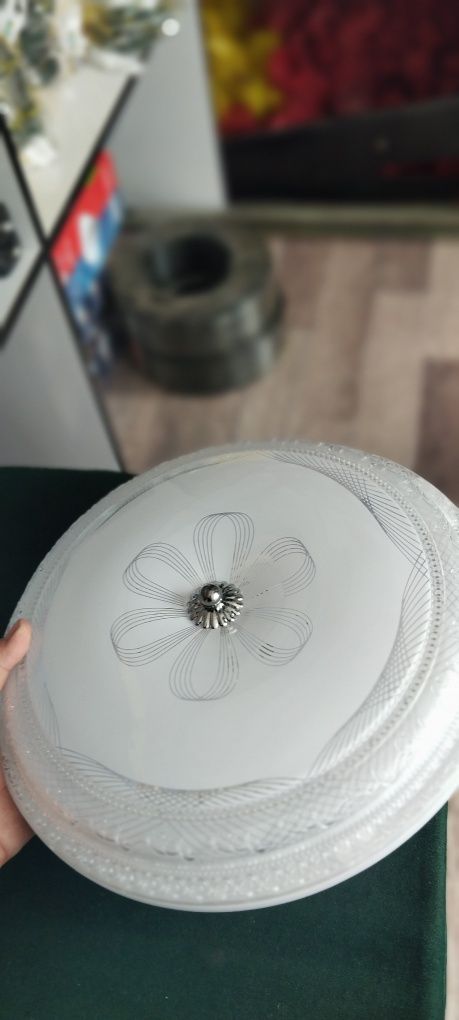 Plafon diot chiroqlari 3 hil rangda yonadi Diametri 300mm