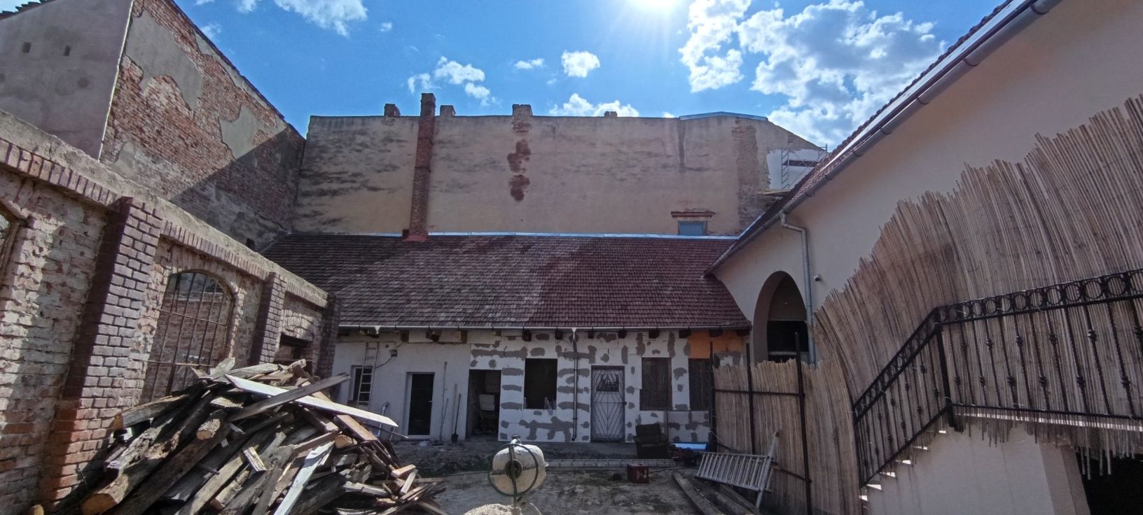 Reparatii și întreținere acoperișe