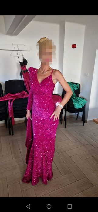 Vand rochie se seara