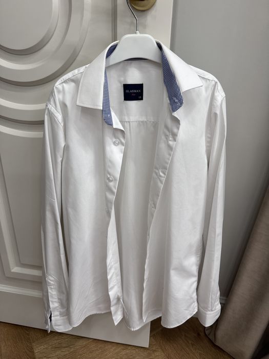 Школьные Рубашки на рост 152, состояние новых рубашек !