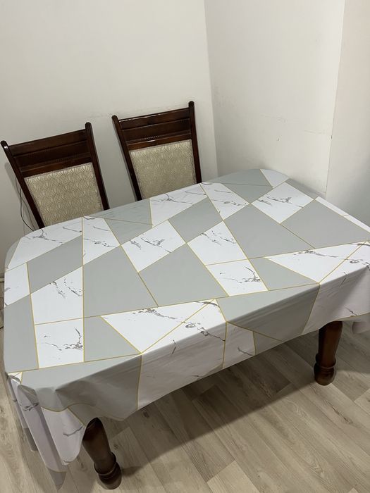 Продается стол и 6 стулья