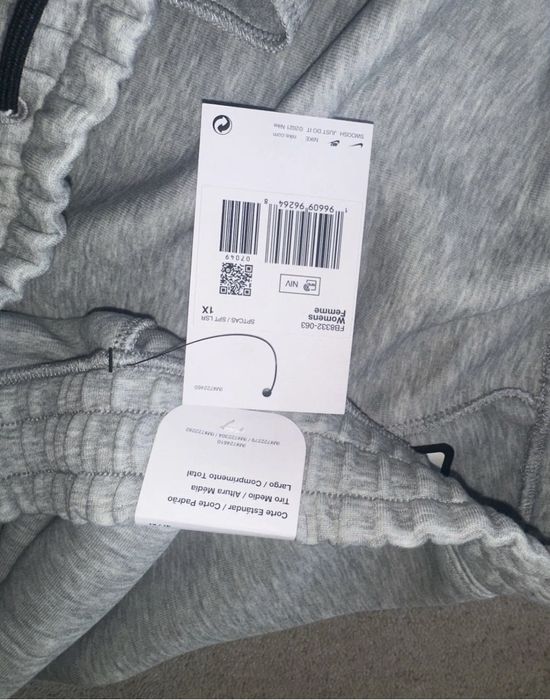 Nike Tech Fleece дамски