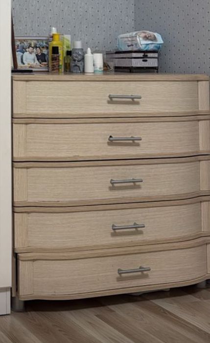 Отдам комод за кг мороженного