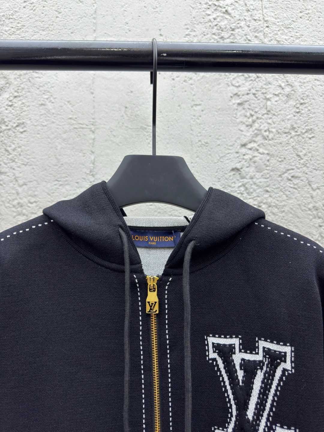 Hanorac Louis Vuitton Calitate Premium