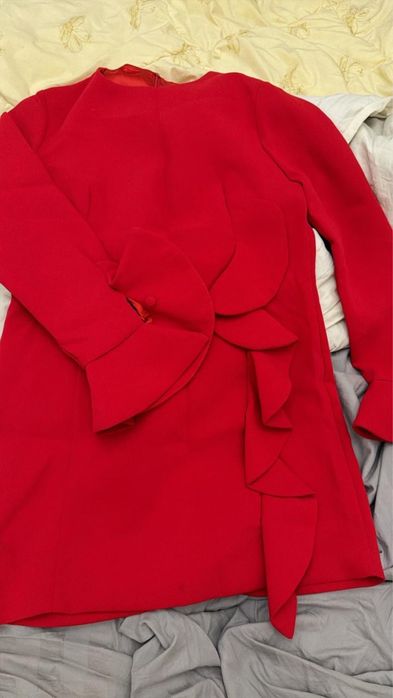 Красное мини платье