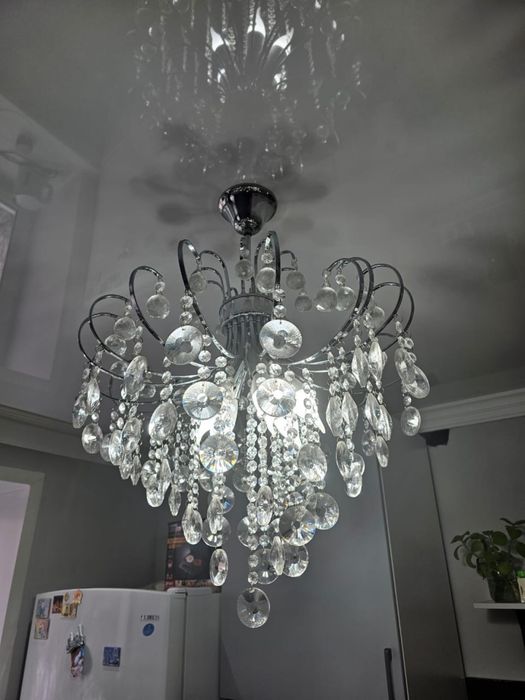 Продам красивую Люстру!!!