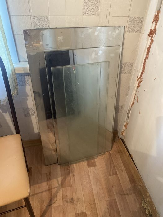 Зеркало , стекло