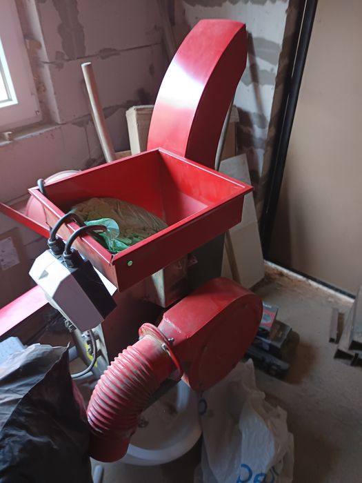 Moară cu ciocănele