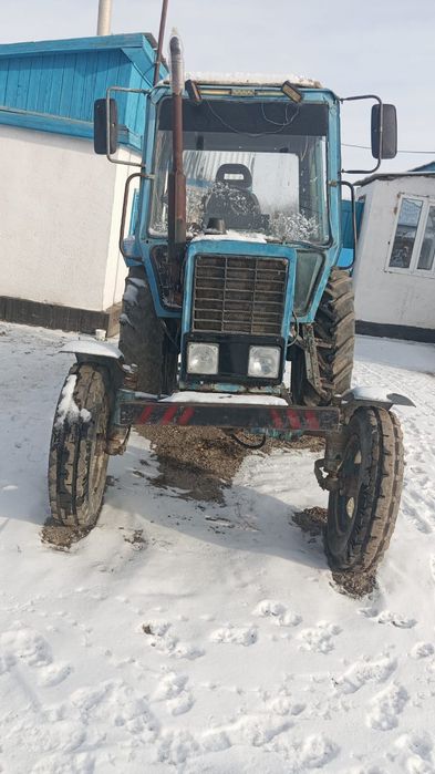 Трактор МТЗ 80.                     .