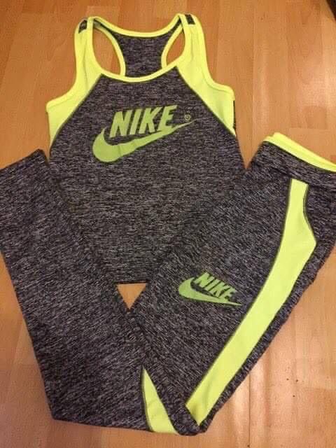 Compleu sport Nike