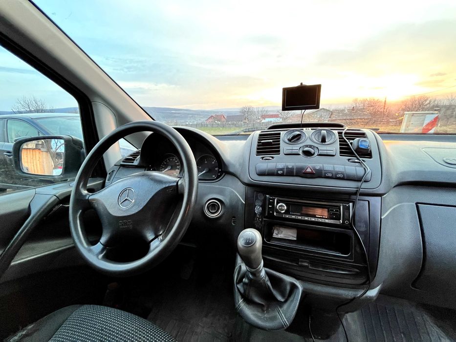 Mercedes-Benz Vito 110 CDI 3 locuri