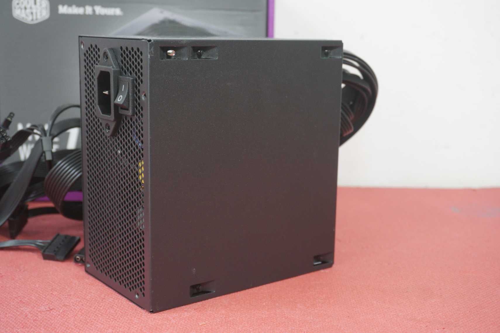 Захранване Cooler Master 700W 80+ / 2x 8pin CPU!/ вкл ДДС