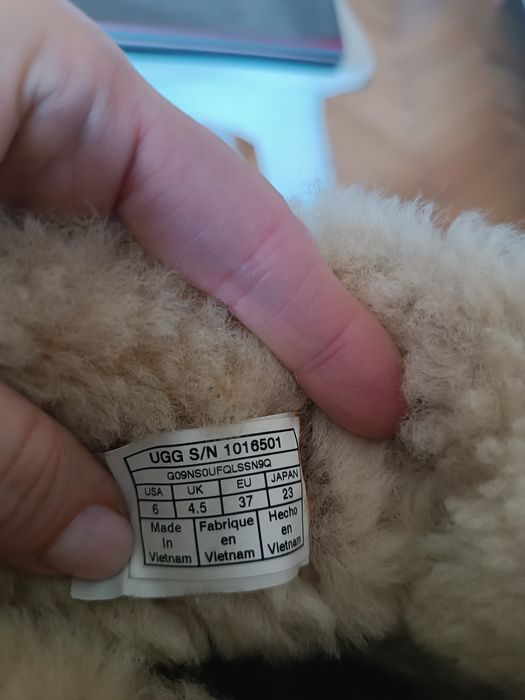 Боти UGG 37 номер бежови 23 см стелка