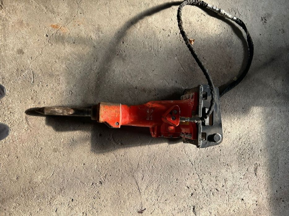 Vând Picon excavator/buldo KUBOTA