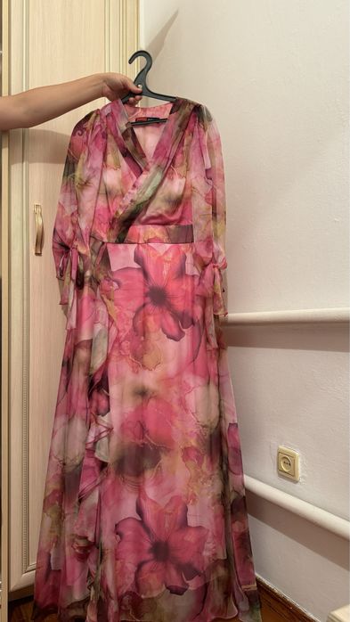 Платье продаю