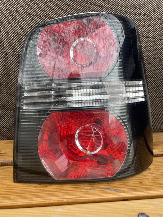 Оригинален стоп за vw тоуран- дясен