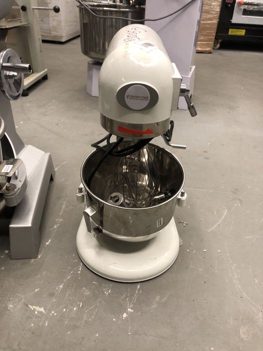 Миксер планетарный