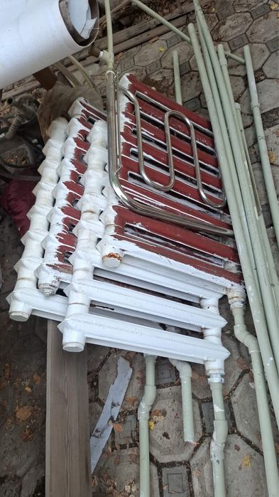 Продам чугунные батарейки