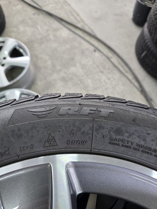 4 Броя 225/50/17 Bridgestone 2x8mm 2x6mm RunFlat 1x24 1x20 2x18dot