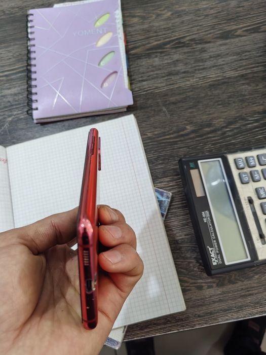 Телефон Samsung S20FE 6/128