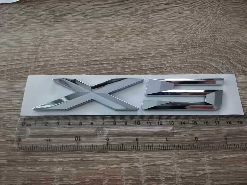 сребриста емблема BMW X5
