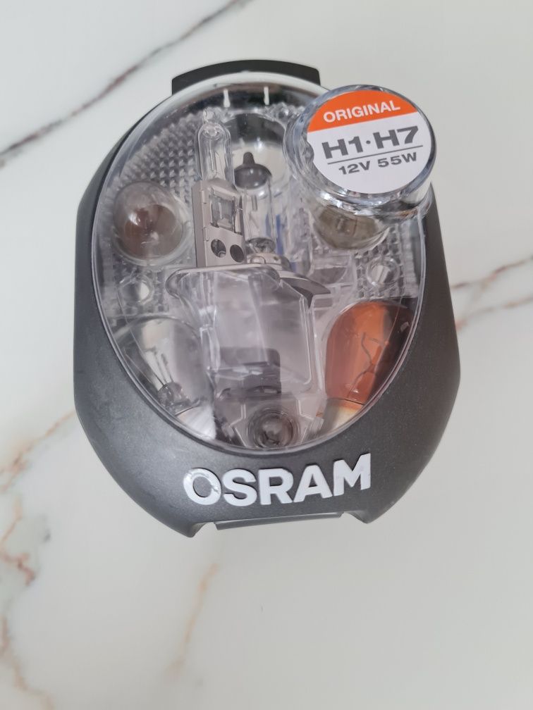 Vând rezerva becuri 12 V