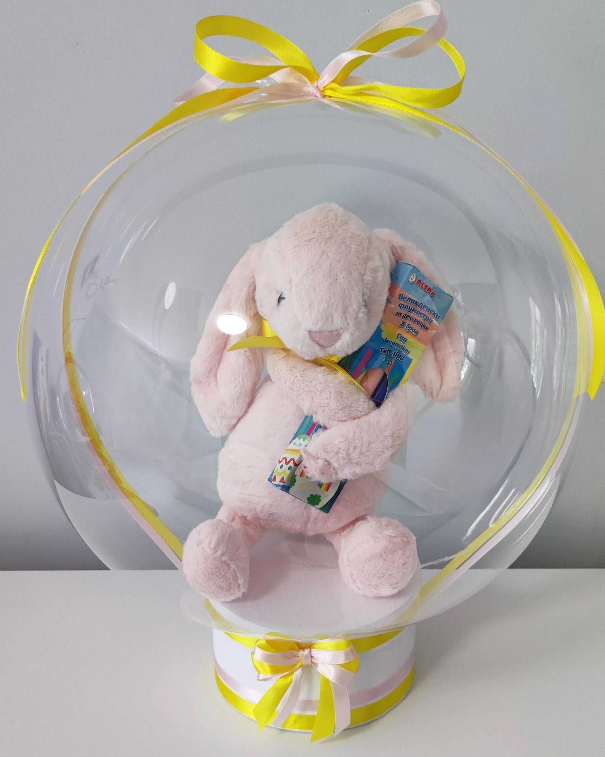 Подаръчна кутия с кристален балон и цветя, бонбони, плюшена играчка